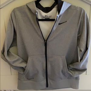 Boys sz large zip up hoodie